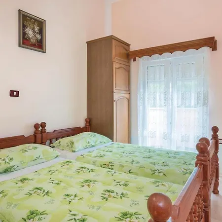 Apartment Pula 23 *